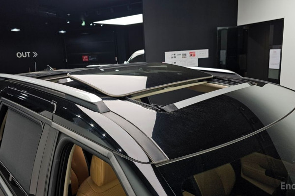 2023 Kia Carnival с пробегом 49 042 км