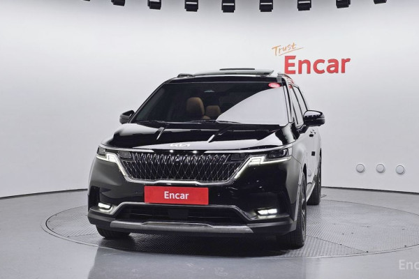 2023 Kia Carnival с пробегом 55 218 км