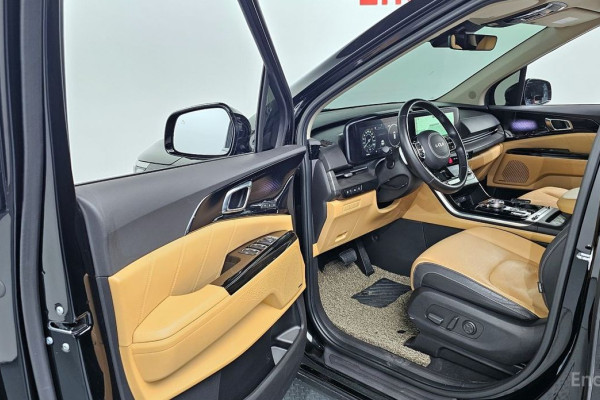 2023 Kia Carnival с пробегом 55 218 км