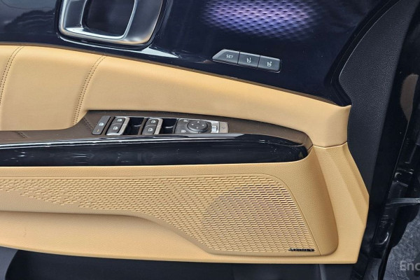 2023 Kia Carnival с пробегом 55 218 км