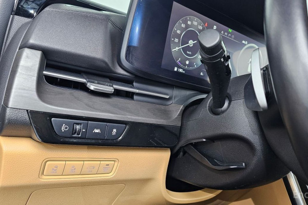 2023 Kia Carnival с пробегом 55 218 км