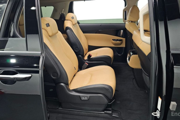 2022 Kia Carnival с пробегом 60 164 км