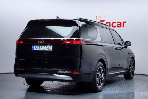 2023 Kia Carnival с пробегом 26 153 км