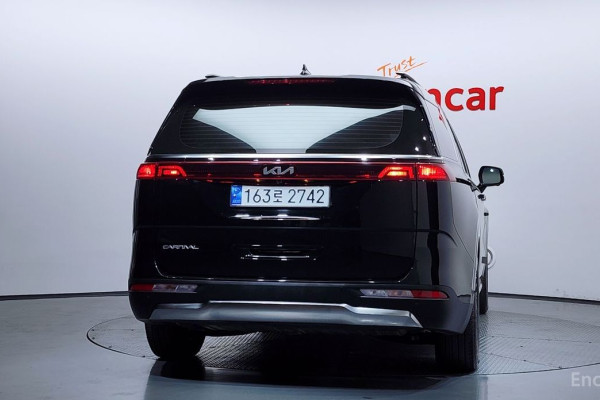 2023 Kia Carnival с пробегом 26 153 км