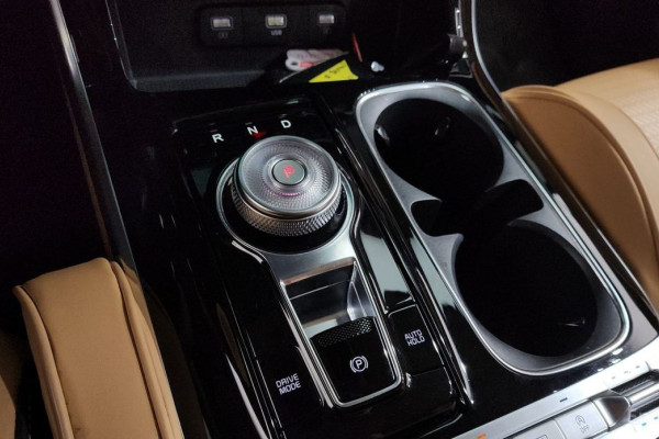 2023 Kia Carnival с пробегом 26 153 км