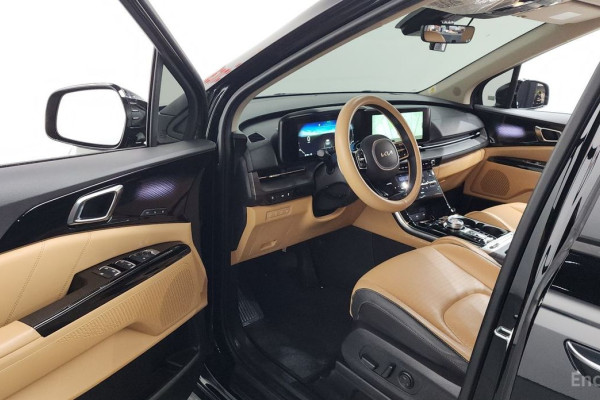2023 Kia Carnival с пробегом 26 153 км