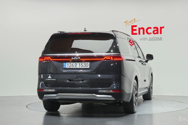 2022 Kia Carnival с пробегом 39 482 км
