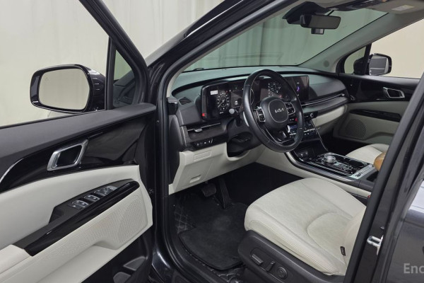 2022 Kia Carnival с пробегом 39 482 км