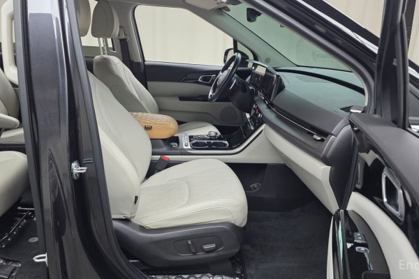 2022 Kia Carnival с пробегом 39 482 км