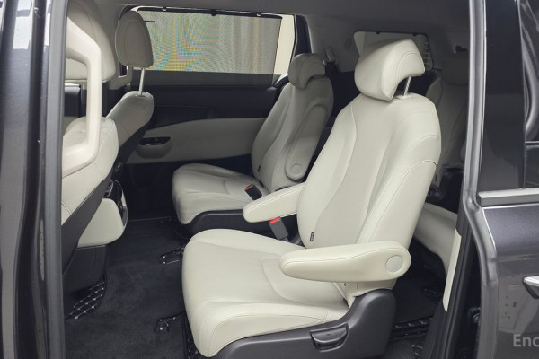 2022 Kia Carnival с пробегом 39 482 км