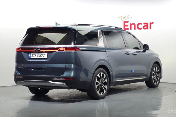 2022 Kia Carnival с пробегом 70 885 км