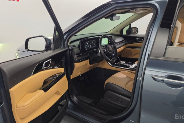 2022 Kia Carnival с пробегом 70 885 км