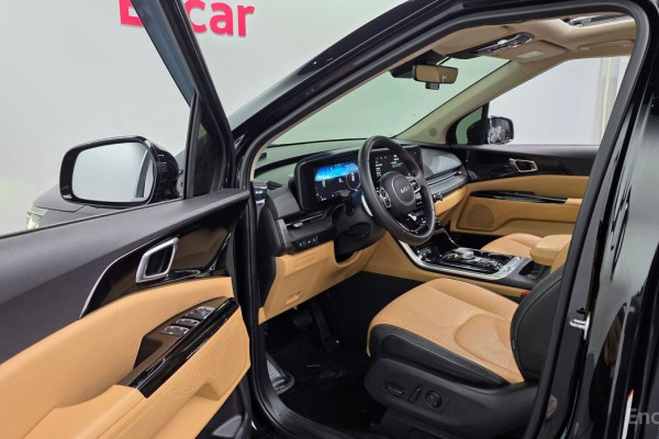 2022 Kia Carnival с пробегом 72 534 км