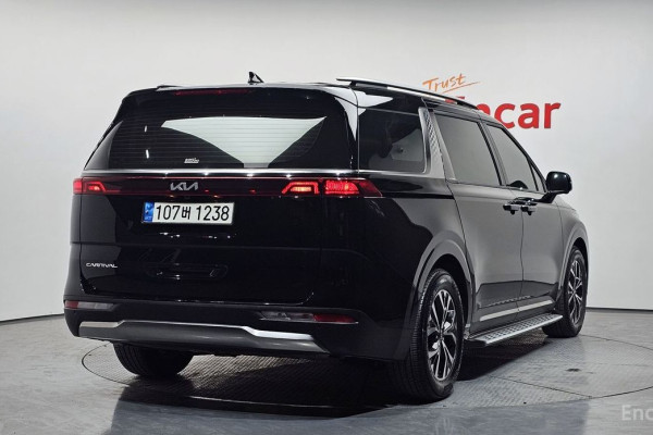 2022 Kia Carnival с пробегом 109 923 км