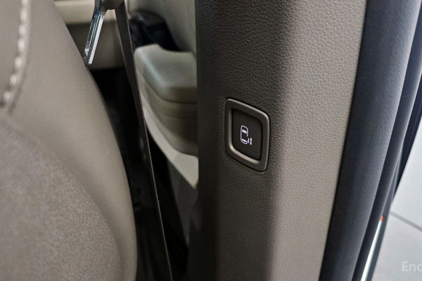 2022 Kia Carnival с пробегом 109 923 км