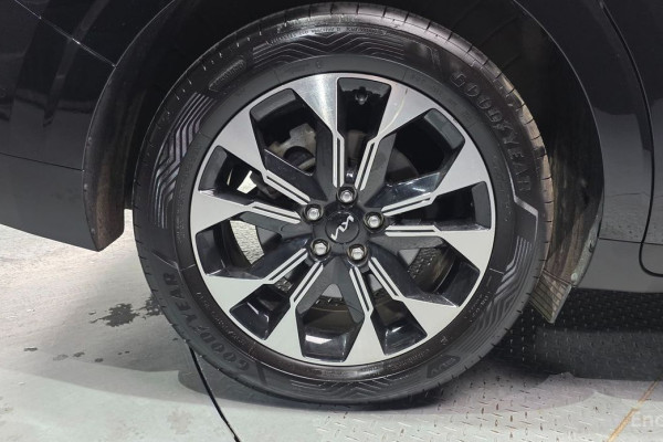 2022 Kia Carnival с пробегом 93 025 км