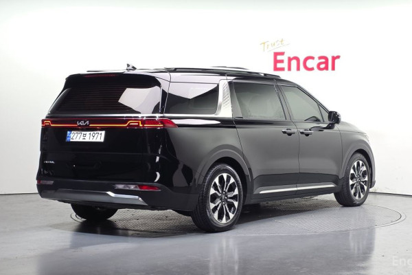 2023 Kia Carnival с пробегом 79 551 км