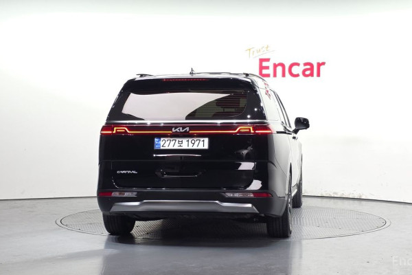 2023 Kia Carnival с пробегом 79 551 км