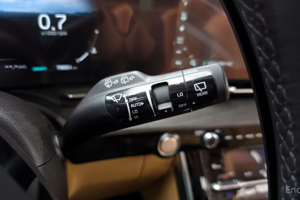 2023 Kia Carnival с пробегом 79 551 км