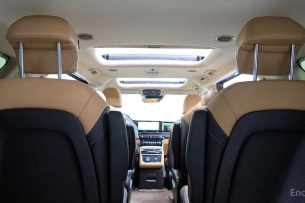 2023 Kia Carnival с пробегом 79 551 км