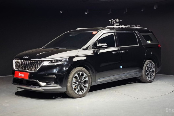 2022 Kia Carnival с пробегом 83 287 км