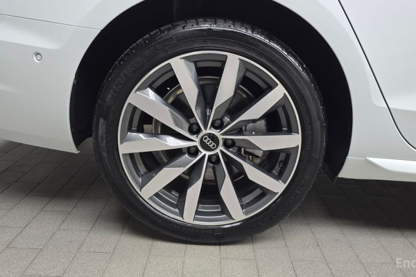 2023 Audi A4 с пробегом 24 405 км