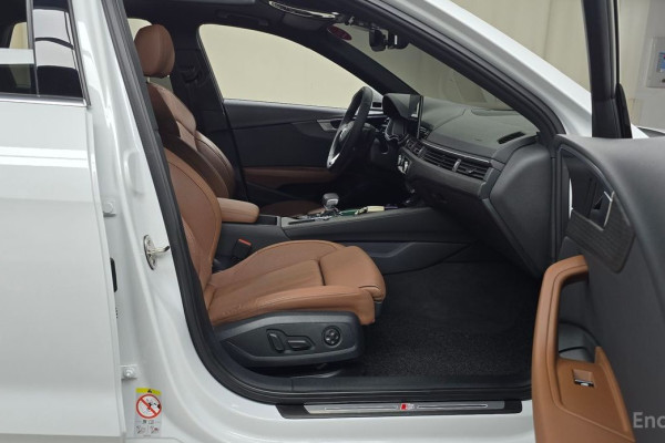 2023 Audi A4 с пробегом 24 405 км