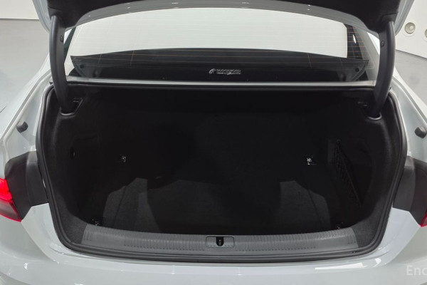 2021 Audi A4 с пробегом 20 951 км