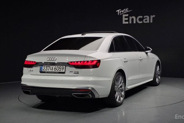 2023 Audi A4 с пробегом 10 240 км