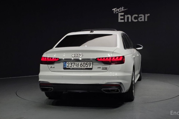 2023 Audi A4 с пробегом 10 240 км