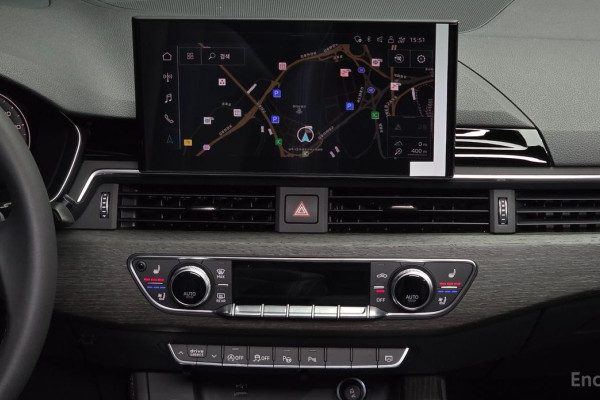 2023 Audi A4 с пробегом 10 240 км