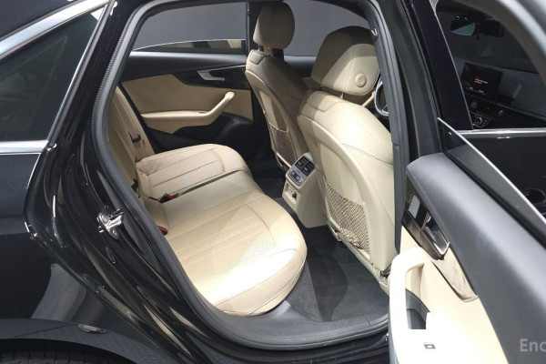 2021 Audi A4 с пробегом 36 021 км