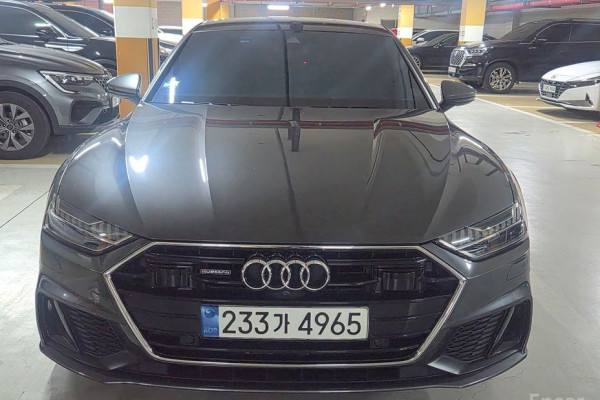 2022 Audi A7 с пробегом 119 900 км