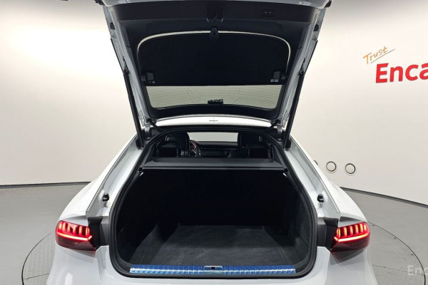 2022 Audi A7 с пробегом 27 529 км