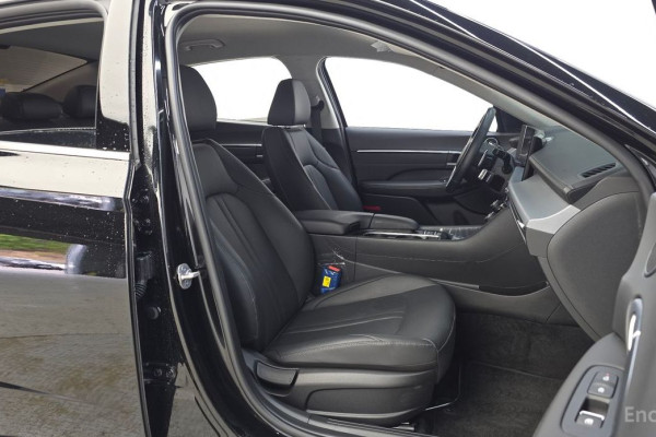 2023 Hyundai Sonata с пробегом 35 292 км