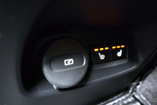 2020 Volvo XC40 с пробегом 102 989 км