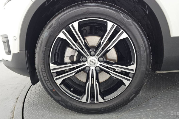 2019 Volvo XC40 с пробегом 49 950 км