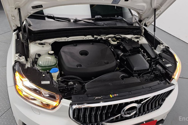 2019 Volvo XC40 с пробегом 49 950 км