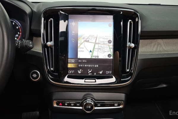 2019 Volvo XC40 с пробегом 49 950 км