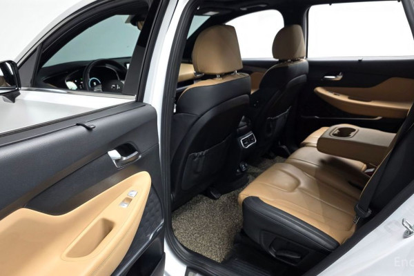 2021 Hyundai Santa Fe с пробегом 45 157 км