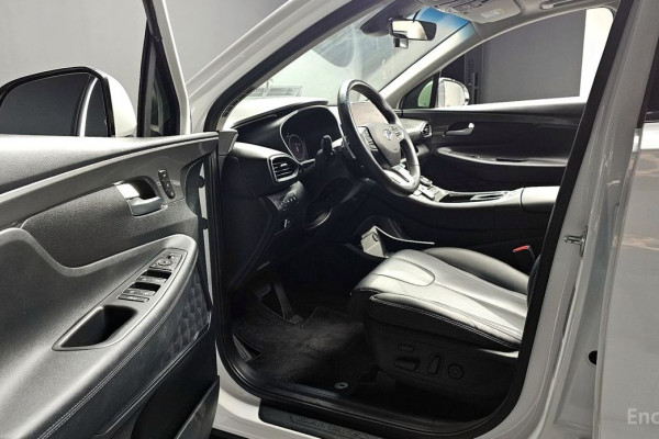 2023 Hyundai Santa Fe с пробегом 78 716 км