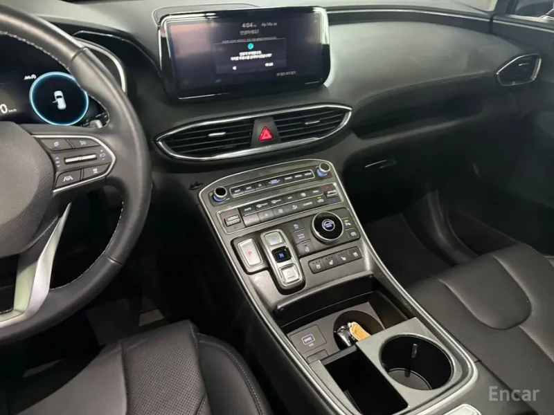 2023 Hyundai Santa Fe с пробегом 56 201 км