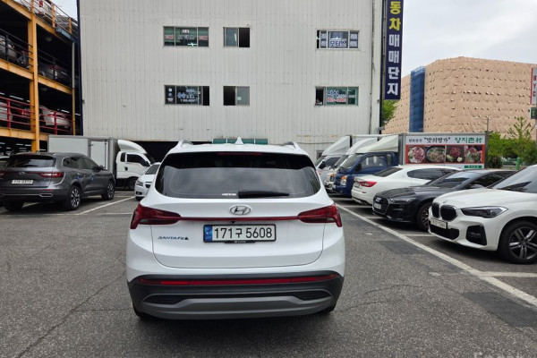 2023 Hyundai Santa Fe с пробегом 28 257 км