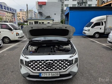 2023 Hyundai Santa Fe с пробегом 28 257 км