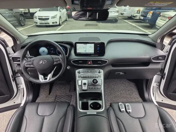 2023 Hyundai Santa Fe с пробегом 28 257 км