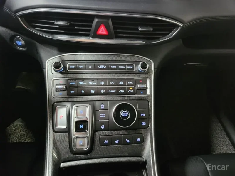 2023 Hyundai Santa Fe с пробегом 28 257 км