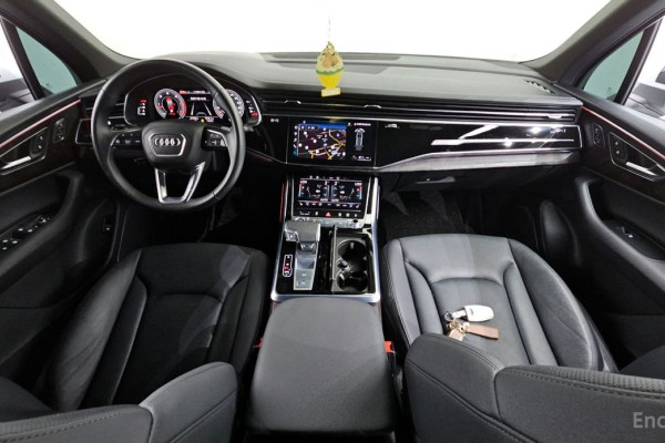 2023 Audi Q7 с пробегом 31 630 км