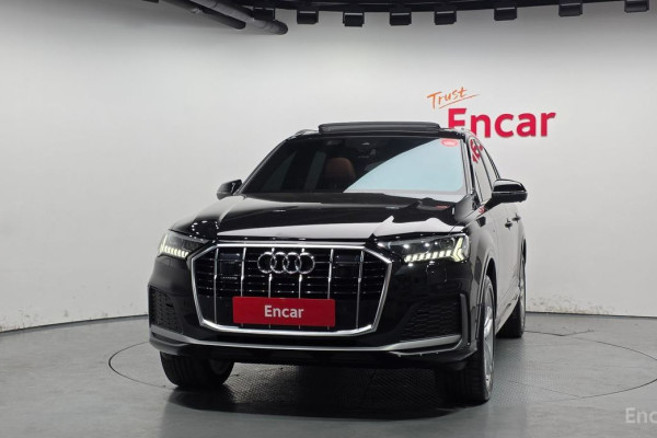 2023 Audi Q7 с пробегом 15 785 км