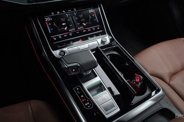 2023 Audi Q7 с пробегом 15 785 км