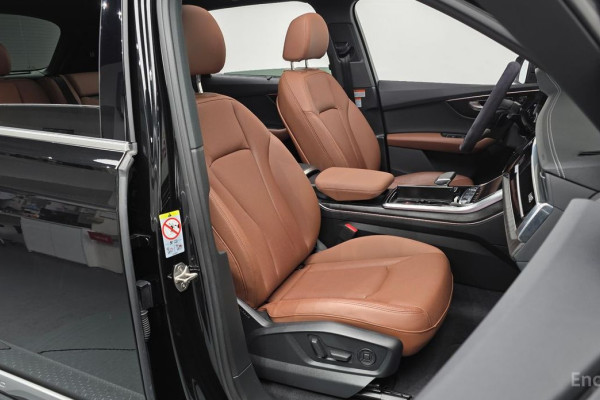 2023 Audi Q7 с пробегом 15 785 км